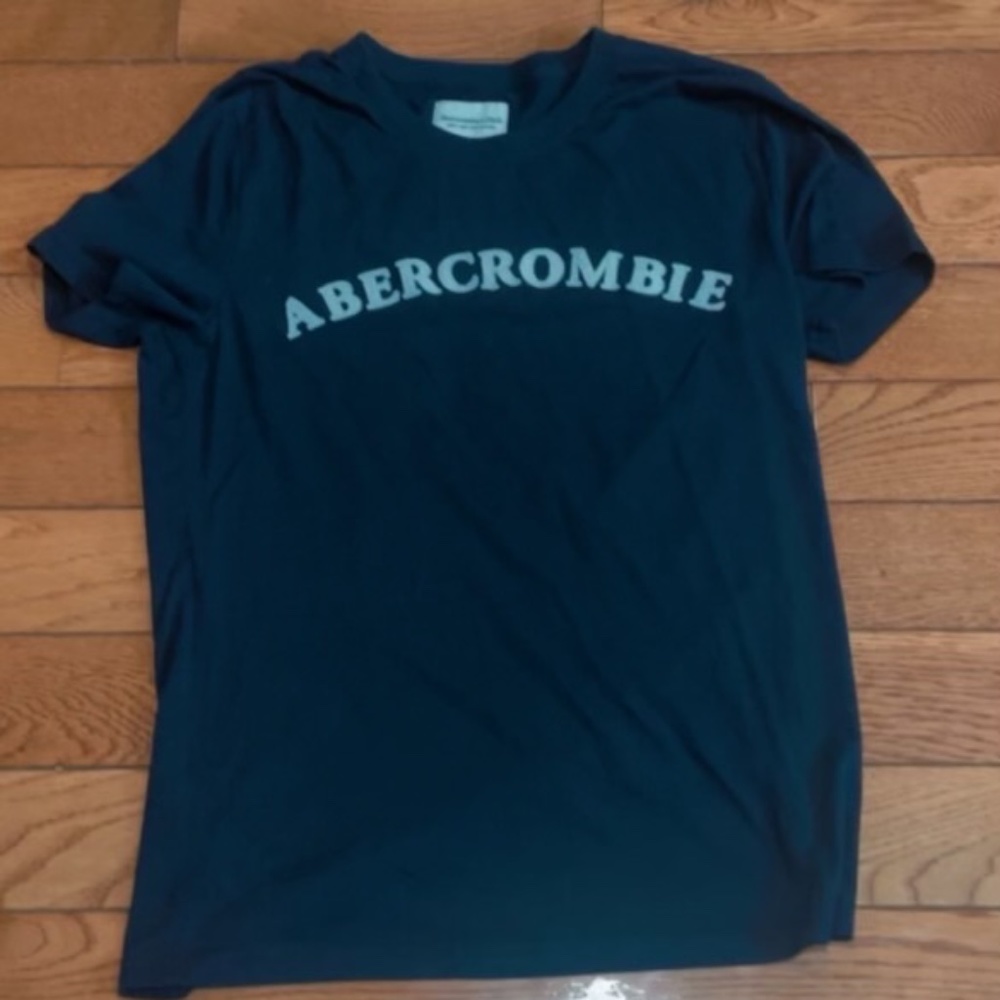 Abercrombie & Fitch Men’s Navy T-shirt